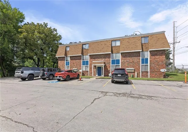 Photo 4 of House for sale at 1507 High Grv Rd, Grandview, MO 64030 | MLS# 2638050 | Listing updated on 2026-09-25