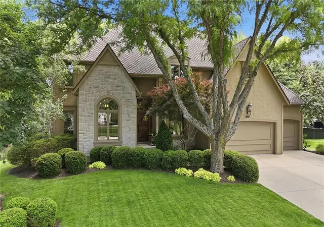 2nd image of 14227 Eby St, Overland Park, KS 66221 | MLS# 2638056
