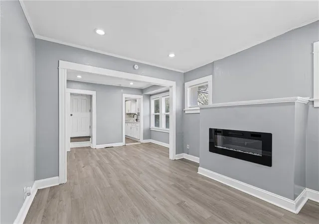 2nd image of 5641 Prospect Ave, Kansas City, MO 64130 | MLS# 2638063