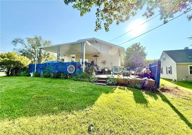 27th image of 604 S Mulberry St, Maryville, MO 64468 | MLS# 2638065