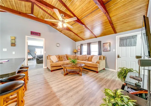 5th image of 31569 Spring Ave, Warsaw, MO 65355 | MLS# 2638067