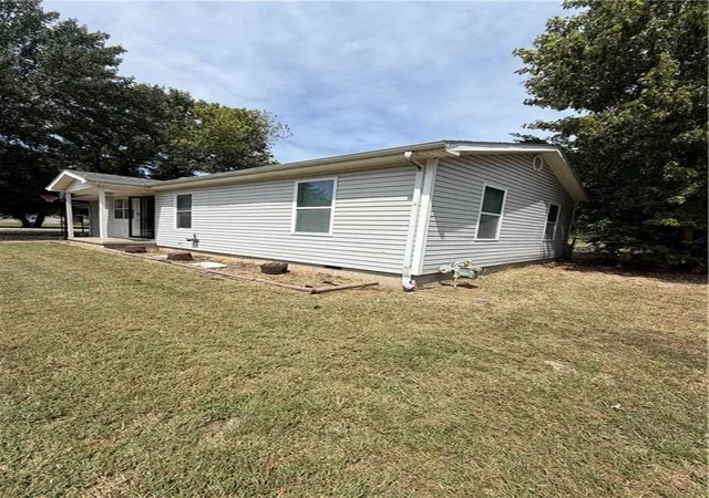 4th image of 1329 Elliott Ave, Parsons, KS 67357 | MLS# 2638081