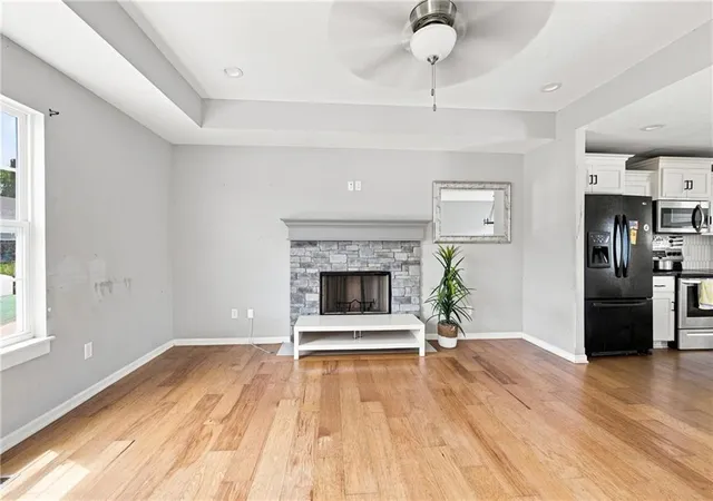 Photo 4 of Single family home for sale at 20124 W 221St St, Spring Hill, KS 66083 | MLS# 2638083 | Listing updated on 2026-10-06