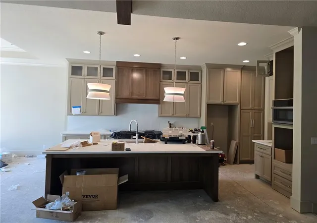 2nd image of 10301 W 151 Pl, Overland Park, KS 66221 | MLS# 2638095