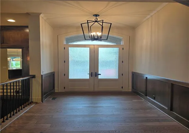 Photo 2 of Single family home for sale at 10301 W 151 Pl, Overland Park, KS 66221 | MLS# 2638095 | Listing updated on 2026-10-10