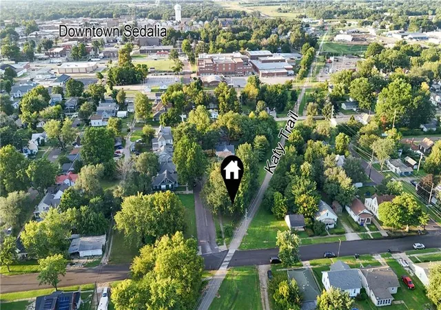 Photo 2 of Single family home for sale at 1203 S Massachusetts Ave, Sedalia, MO 65301 | MLS# 2638110 | Listing updated on 2026-09-23