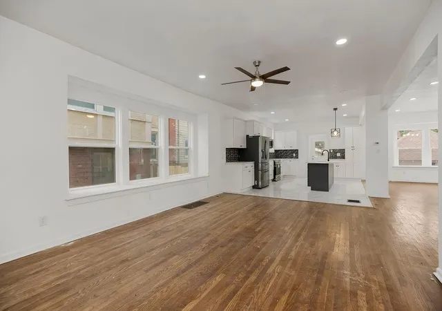 4th image of 3128 Sw Summit Trafficway, Kansas City, MO 64111 | MLS# 2638111