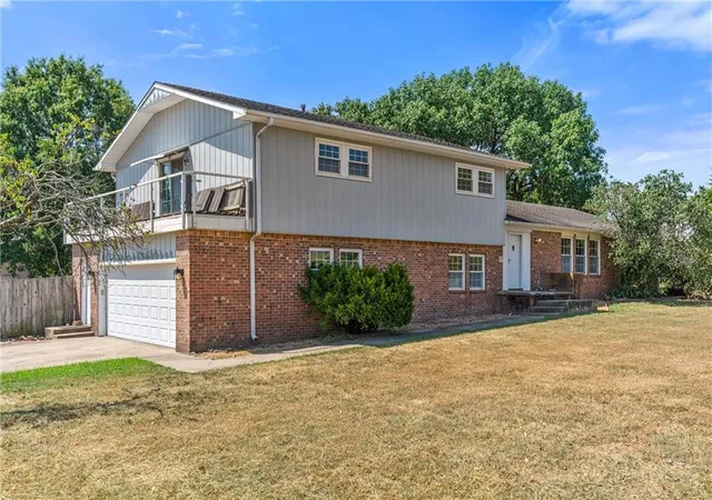 3rd image of 1901 Stark St, Coffeyville, KS 67333 | MLS# 2638122