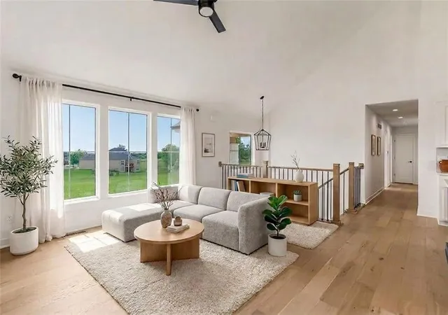 image of 25994 W 140th Ter, Olathe, KS 66061 | MLS# 2638132