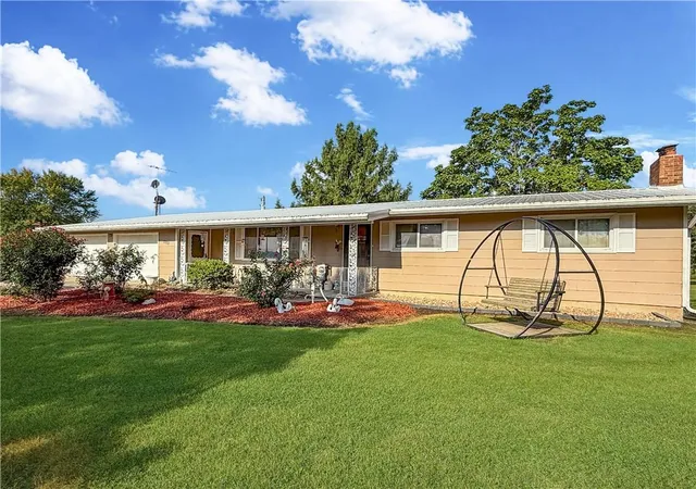 1st image of 5555 Kinnamon Rd, Odessa, MO 64076 | MLS# 2638148
