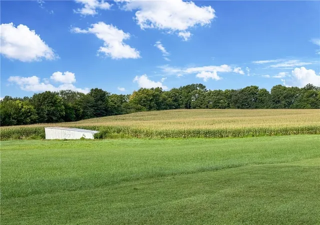 Photo 4 of Single family home for sale at 5555 Kinnamon Rd, Odessa, MO 64076 | MLS# 2638148 | Listing updated on 2026-08-22