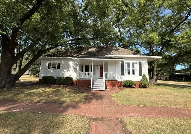 1st image of 729 E 4th St, Cherryvale, KS 67335 | MLS# 2638156