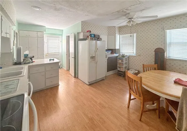 3rd image of 109 N 10Th St, Atchison, KS 66002 | MLS# 2638160