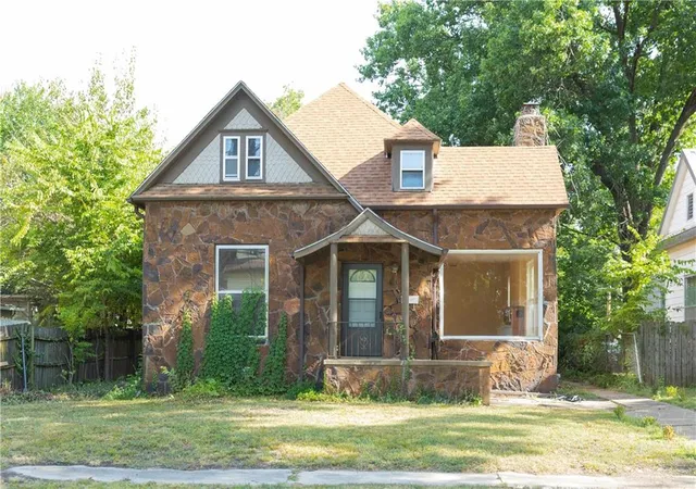 1st image of 1621 Appleton St, Parsons, KS 67357 | MLS# 2638163