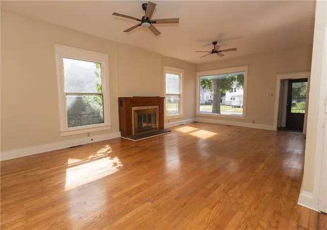 Photo 3 of Single family home for sale at 1621 Appleton St, Parsons, KS 67357 | MLS# 2638163 | Listing updated on 2026-09-24