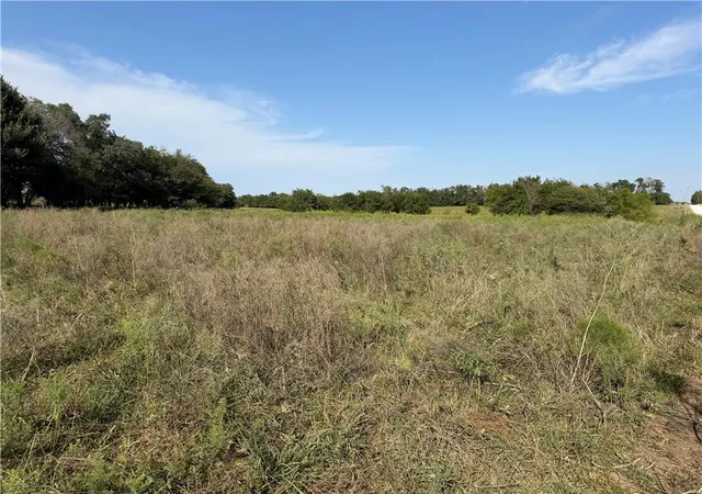 4th image of 800 Rd, Welda, KS 66091 | MLS# 2638170