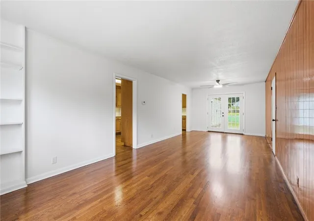Photo 4 of Single family home for sale at 1208 W 33Rd St, Independence, MO 64055 | MLS# 2638178 | Listing updated on 2026-09-23
