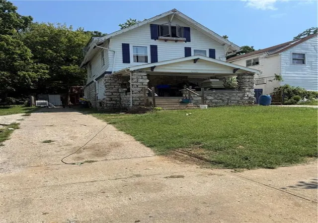 1st image of 2919 Paseo Blvd, Kansas City, MO 64109 | MLS# 2638190