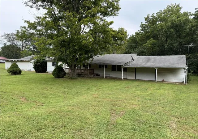 Photo 3 of Single family home for sale at 14255 Hwy Y Hwy, Excelsior Springs, MO 64024 | MLS# 2638192 | Listing updated on 2026-09-16
