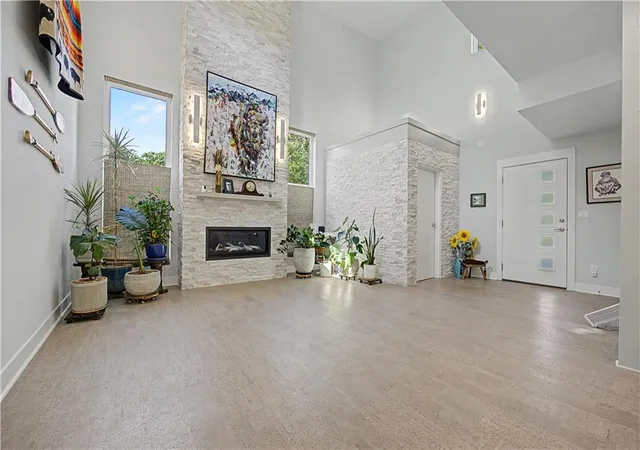 5th image of 1141 Delaware St, Lawrence, KS 66044 | MLS# 2638196