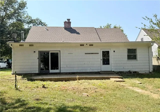 16th image of 513 N Delaware St, Butler, MO 64730 | MLS# 2638224