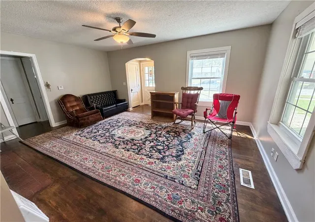 2nd image of 513 N Delaware St, Butler, MO 64730 | MLS# 2638224