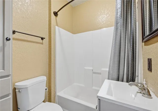 58th image of 30405 Oak Grove Rd, Paola, KS 66071 | MLS# 2638228