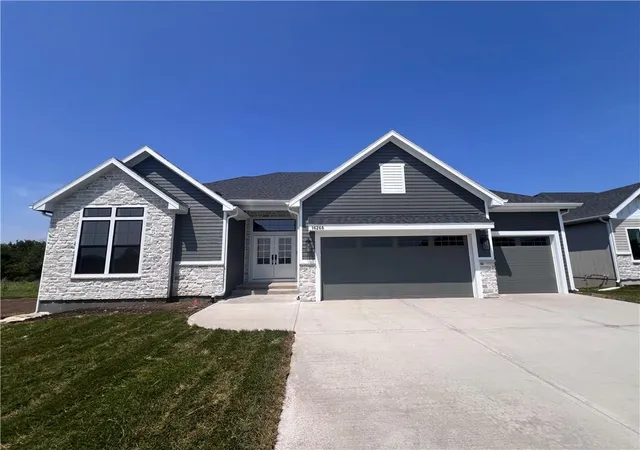 2nd image of 16268 Baxter St, Gardner, KS 66030 | MLS# 2638235