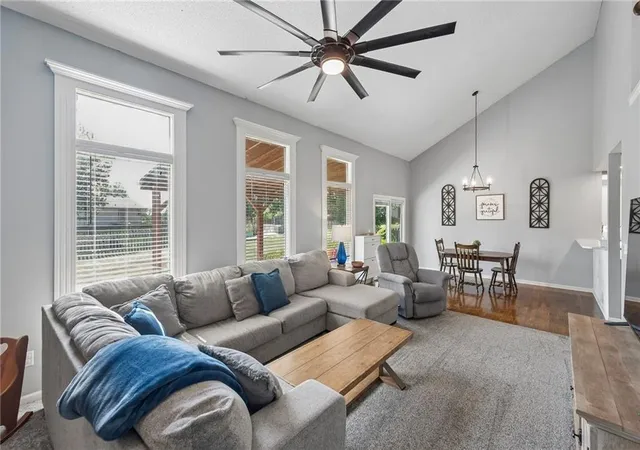 Photo 4 of Sale Pending at 8509 Ne 109Th St, Kansas City, MO 64157 | MLS# 2638250 | Listing updated on 2026-09-13