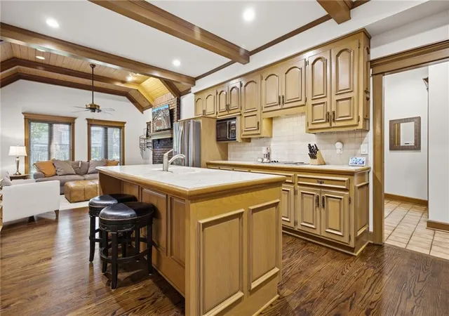 Photo 3 of Sale Pending at 12709 E 37Th Terrace Ct S, Independence, MO 64055 | MLS# 2638251 | Listing updated on 2026-09-05