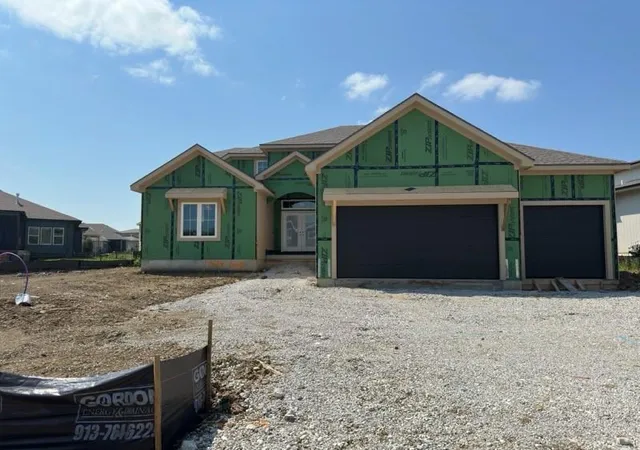 1st image of 17424 Parkhill St, Overland Park, KS 66221 | MLS# 2638262