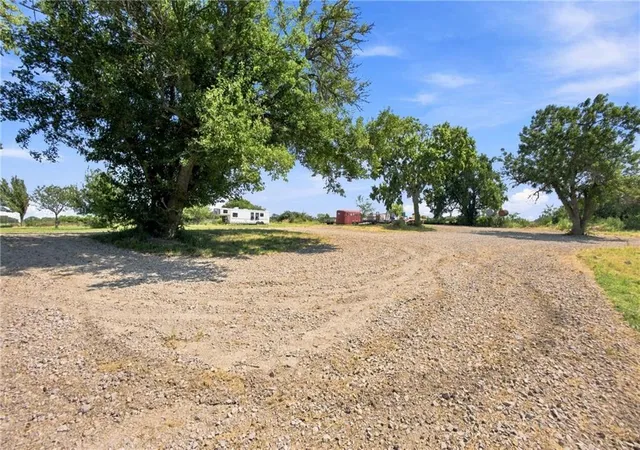 80th image of 9987 W 351st St, Paola, KS 66071 | MLS# 2638274