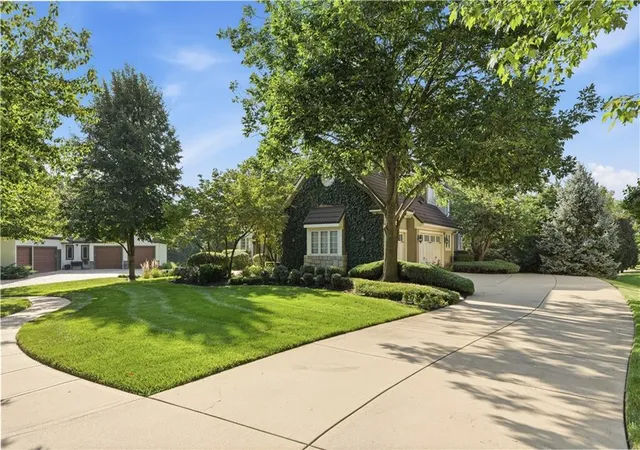 Photo 3 of Single family home for sale at 2645 W 139th Ter, Leawood, KS 66224 | MLS# 2638283 | Listing updated on 2026-10-11