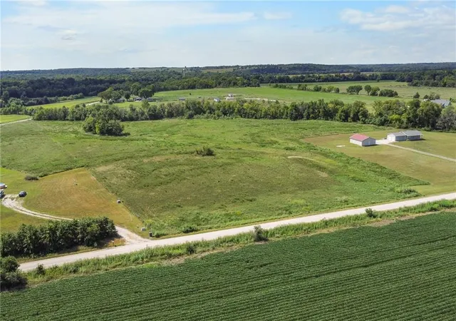 2nd image of 4742 Douglas Ter, Lane, KS 66042 | MLS# 2638286