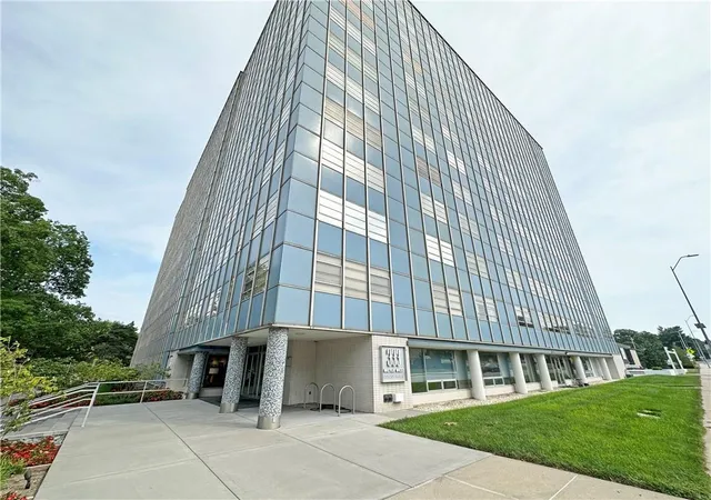 Photo 1 of Condo for sale at 333 W Meyer Blvd #312, Kansas City, MO 64113 | MLS# 2638289 | Listing updated on 2026-08-28