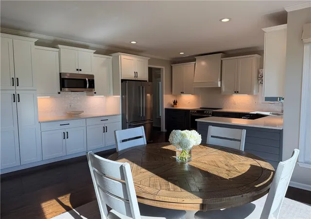 Photo 3 of Single family home for sale at 18814 S Greenway St, Olathe, KS 66062 | MLS# 2638298 | Listing updated on 2026-10-07