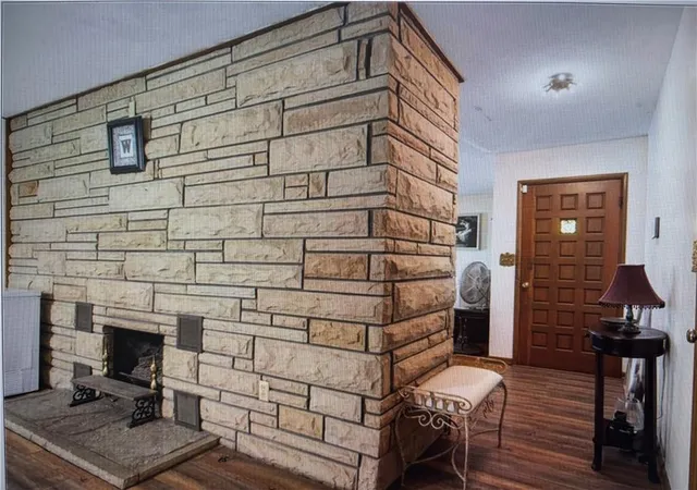3rd image of 9723 E 13Th St S, Independence, MO 64052 | MLS# 2638302