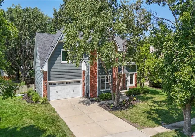 Photo 2 of Single family home for sale at 5100 W 131st St, Leawood, KS 66209 | MLS# 2638309 | Listing updated on 2026-09-17