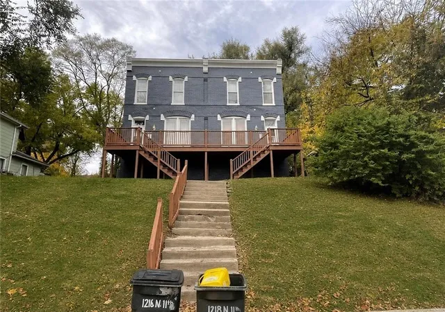 1st image of 1216 N 11th St, St Joseph, MO 64501 | MLS# 2638310