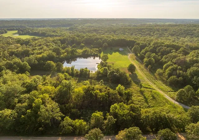 Photo 4 of Sale Pending at 1085 Nw 501 Rd, Osceola, MO 64776 | MLS# 2638312 | Listing updated on 2026-08-25