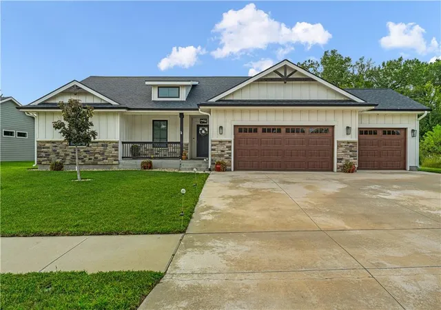 Photo 3 of Single family home for sale at 4814 Nature Ave, Manhattan, KS 66502 | MLS# 2638314 | Listing updated on 2026-09-28