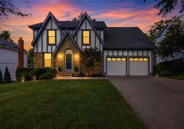 1st image of 6832 Alden St, Shawnee, KS 66216 | MLS# 2638321