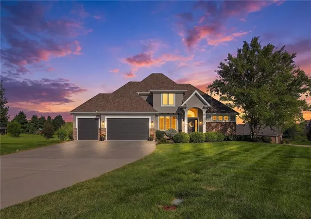 Photo 4 of Single family home for sale at 20207 Ne 102Nd St, Liberty, MO 64068 | MLS# 2638322 | Listing updated on 2026-09-23