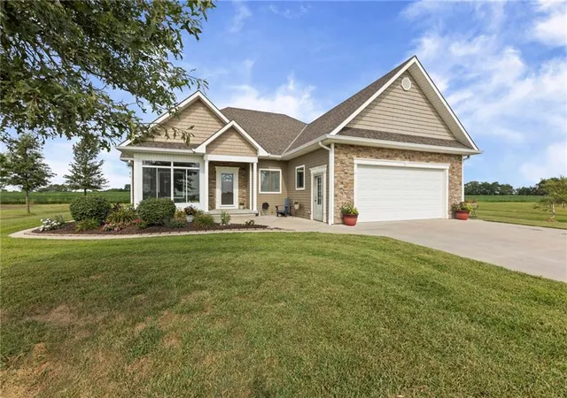 1st image of 24496 Pleasant Valley Rd, Wellsville, KS 66092 | MLS# 2638327