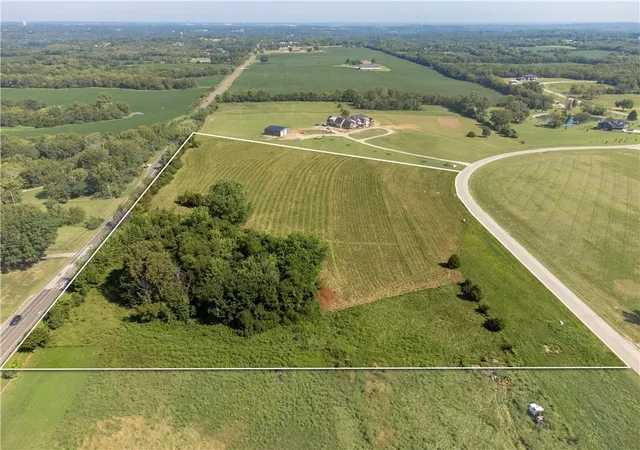 Photo 3 of Land for sale at 10510 S Cedar Ridge Trl, Oak Grove, MO 64029 | MLS# 2638328 | Listing updated on 2026-08-27