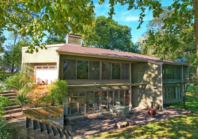Single family home for sale at 1406 North St, Atchison, KS 66002 | MLS# 2638339