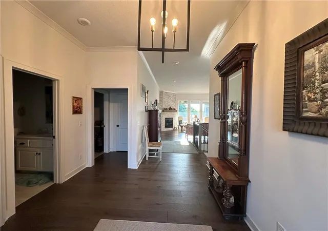 2nd image of 2938 Sw Arboridge Dr, Lee's Summit, MO 64082 | MLS# 2638347