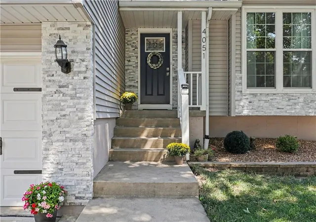 Photo 3 of Sale Pending at 4051 Sw Clipper Ln, Lee's Summit, MO 64082 | MLS# 2638354 | Listing updated on 2026-09-02