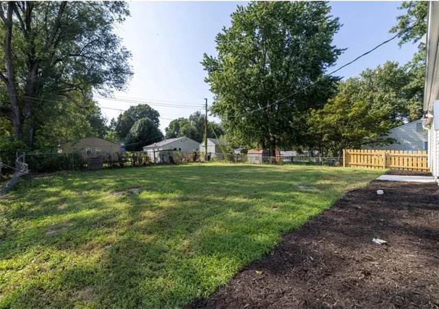 27th image of 3304 Chippewa Ln, St Joseph, MO 64503 | MLS# 2638386