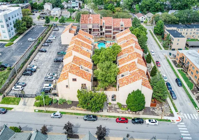 Photo 37 of Condo for sale at 1111 W 46th St #53, Kansas City, MO 64112 | MLS# 2638394 | Listing updated on 2026-09-01